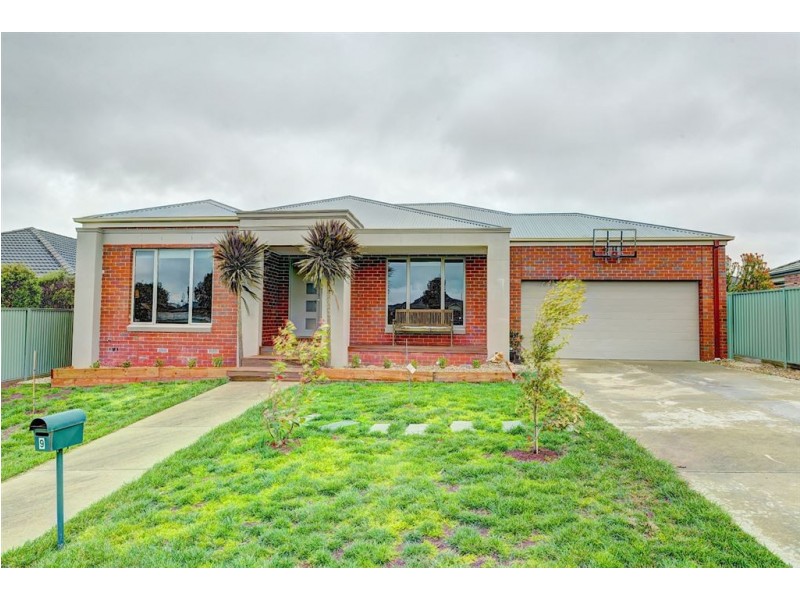 9 Malahide Drive, Miners Rest VIC 3352