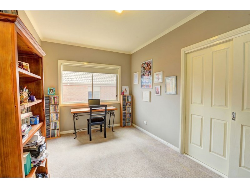 9 Malahide Drive, Miners Rest VIC 3352