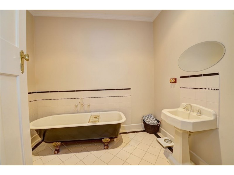 637 Bond Street, Golden Point VIC 3465