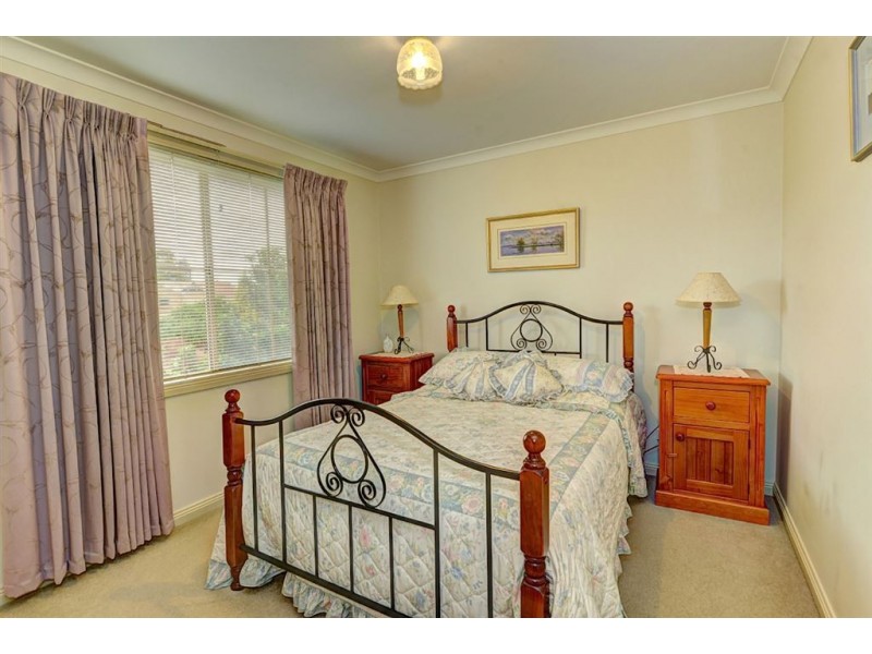 118 Bogong Avenue, Invermay Park VIC 3350