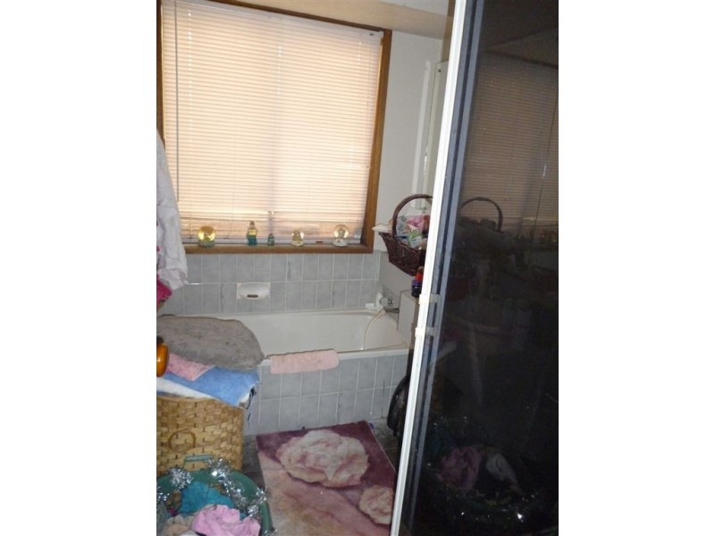 5 Somerset Road, Ross Creek VIC 3351