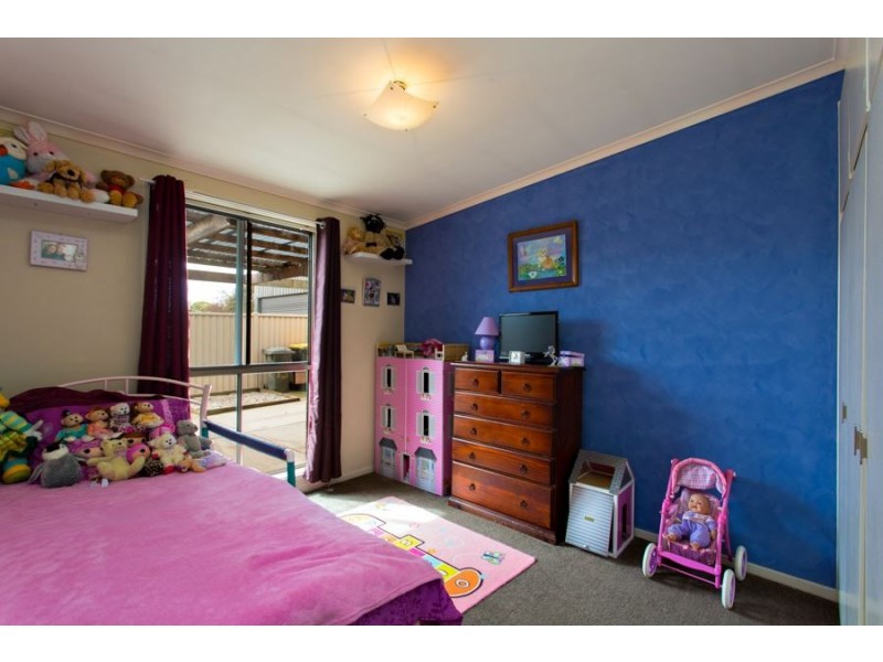 15 Madden Road, Cardigan Village VIC 3352