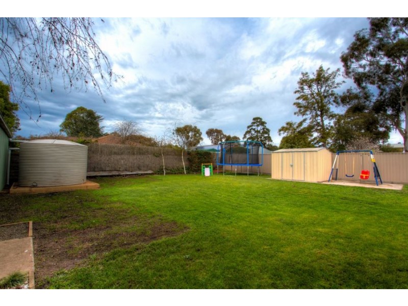15 Madden Road, Cardigan Village VIC 3352