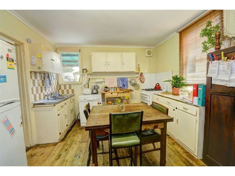 5 Chisholm Street, Soldiers Hill VIC 3350