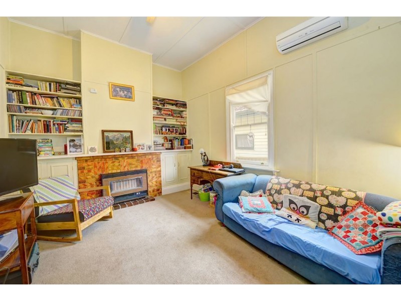 5 Chisholm Street, Soldiers Hill VIC 3350