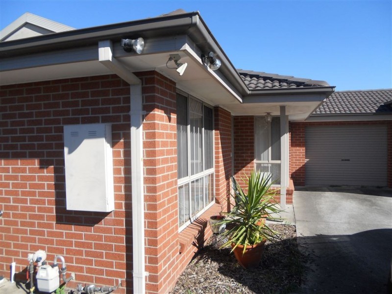 4/2 Symons Street, Wendouree VIC 3355