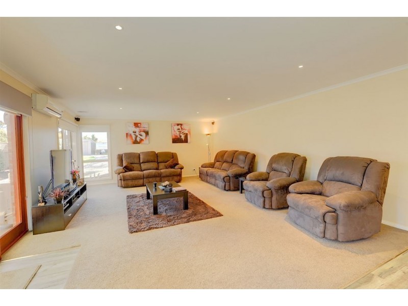 29 Raglan Street, Miners Rest VIC 3352