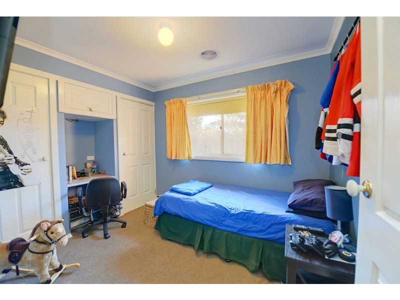 29 Raglan Street, Miners Rest VIC 3352