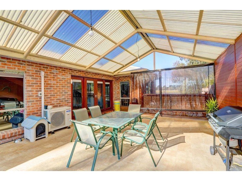 29 Raglan Street, Miners Rest VIC 3352