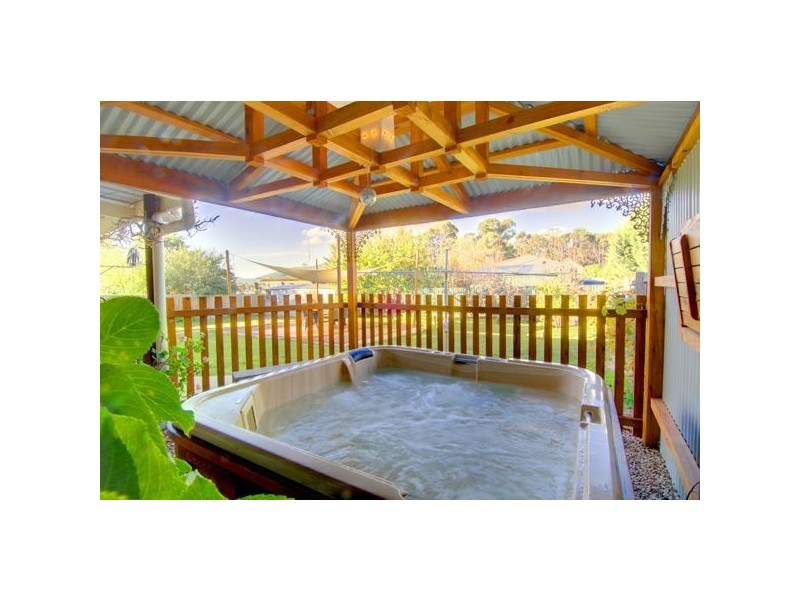 186 Ballarat Road, Creswick VIC 3363