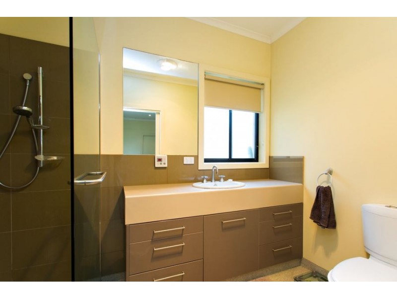 3 Provincial Way, Canadian VIC 3350