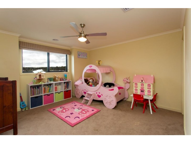 3 Provincial Way, Canadian VIC 3350