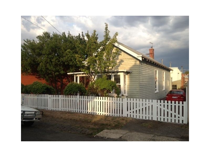 8 Claxton Street, Ballarat Central VIC 3350