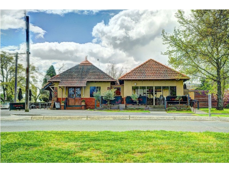 2 Wendouree Parade, Lake Wendouree VIC 3350
