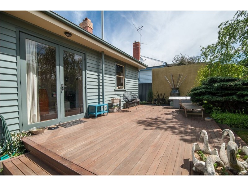 6A Howard Street, Soldiers Hill VIC 3350
