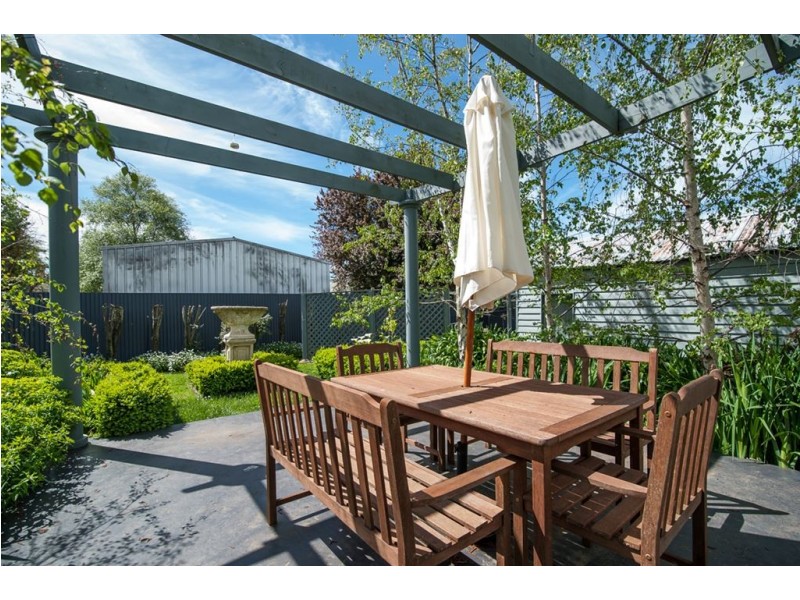 6A Howard Street, Soldiers Hill VIC 3350