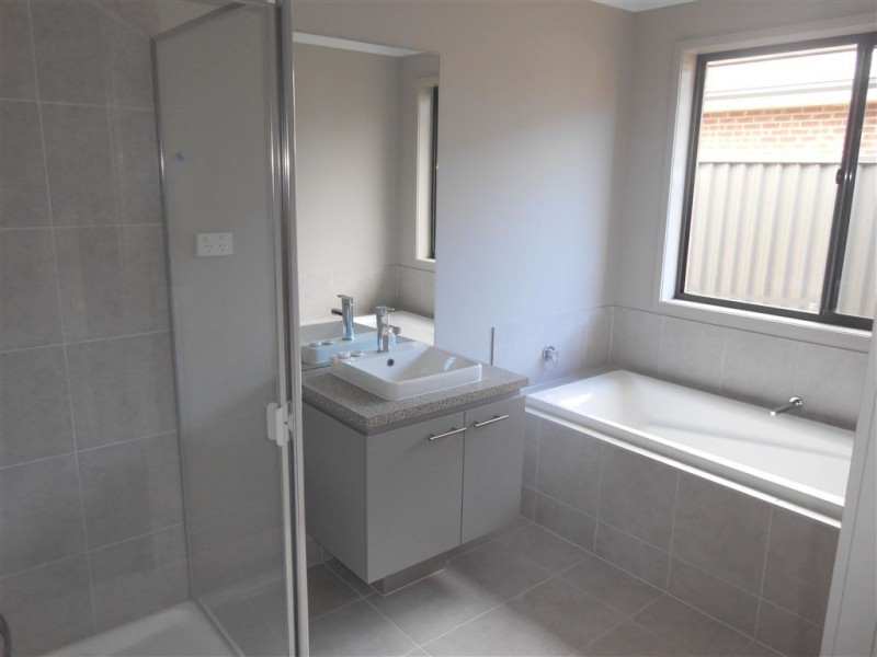 9 Pengelly Road, Alfredton VIC 3350