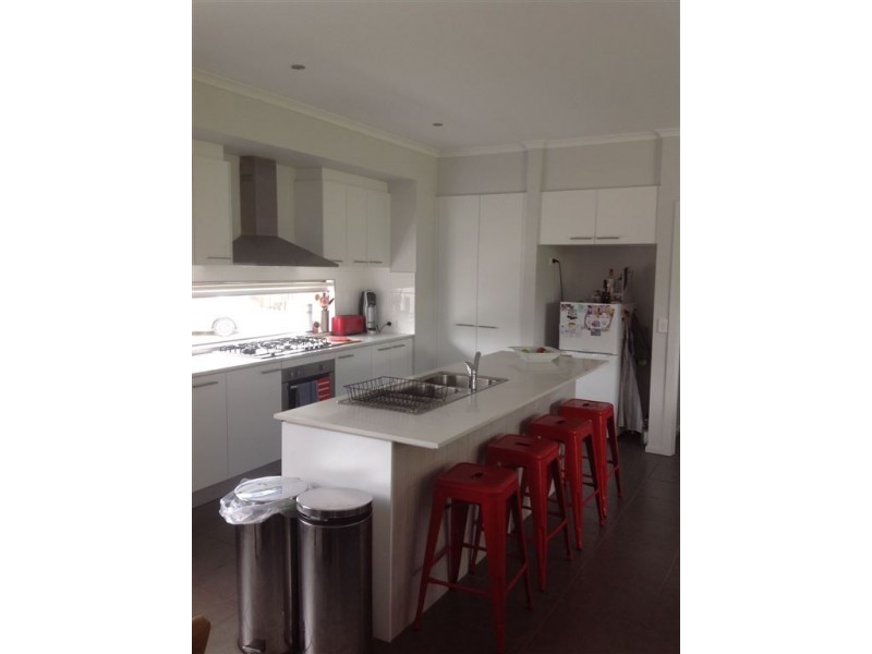 2/119 Yarana Drive, Mount Helen VIC 3350