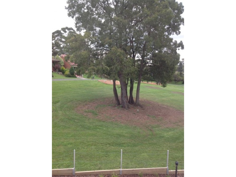 2/119 Yarana Drive, Mount Helen VIC 3350