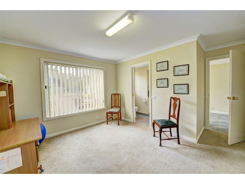 14 Jacksons Road, Warrenheip VIC 3352