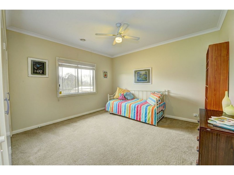 14 Jacksons Road, Warrenheip VIC 3352