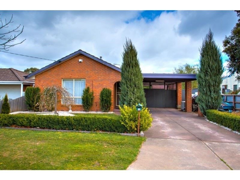 15 Thompson Street, Brown Hill VIC 3350