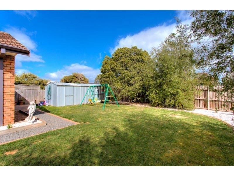 15 Thompson Street, Brown Hill VIC 3350