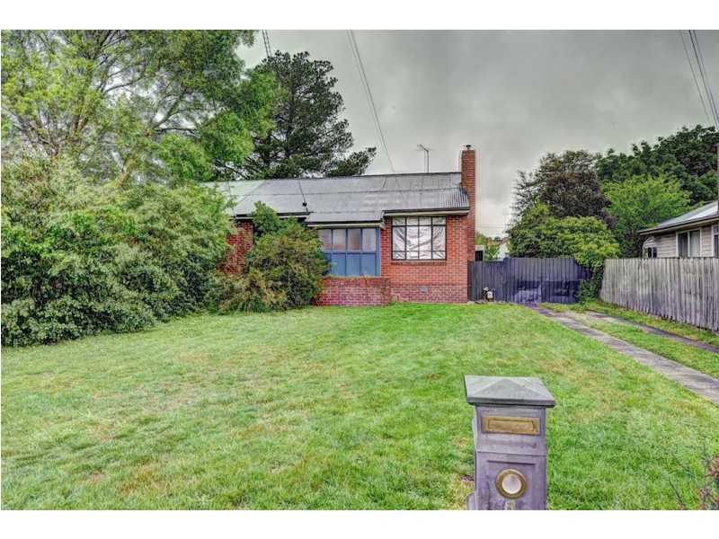 8 Hurley Street, Ballarat North VIC 3350