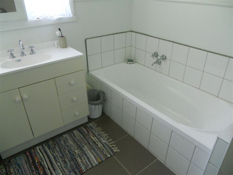 822 Geelong Road, Ballarat Central VIC 3350