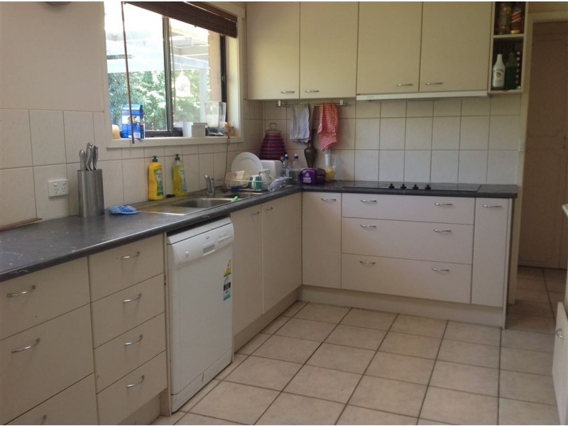 10 Grandison Avenue, Mount Clear VIC 3350