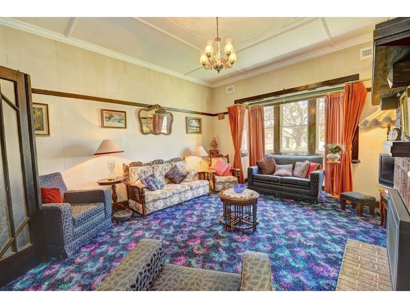 1213 Gregory Street, Lake Wendouree VIC 3350