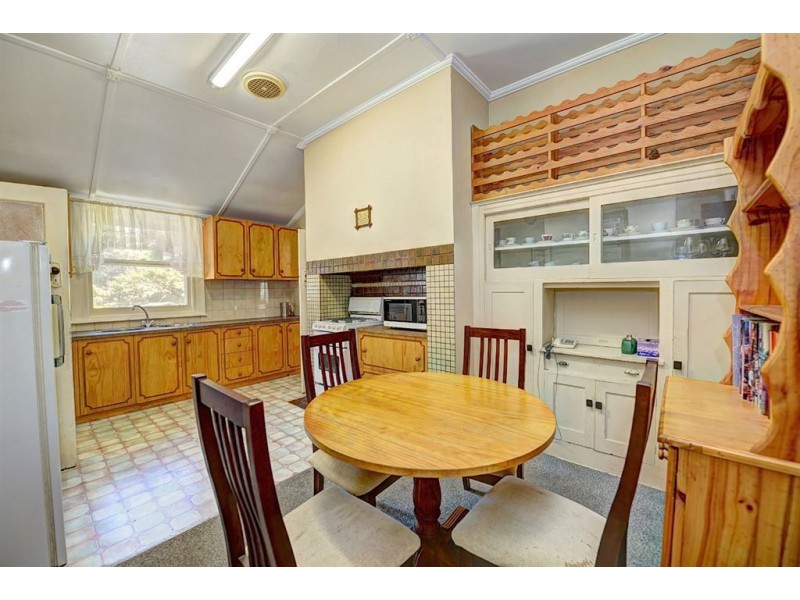 1213 Gregory Street, Lake Wendouree VIC 3350