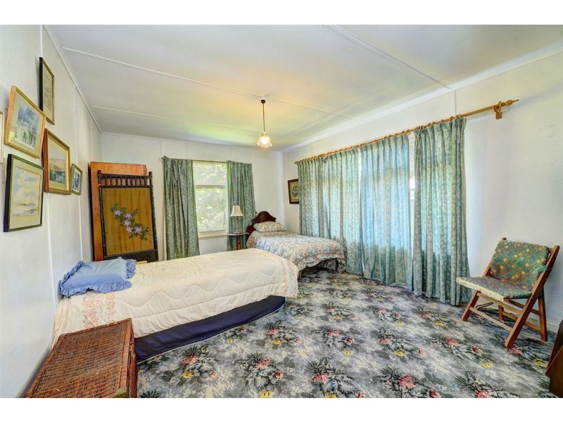 1213 Gregory Street, Lake Wendouree VIC 3350