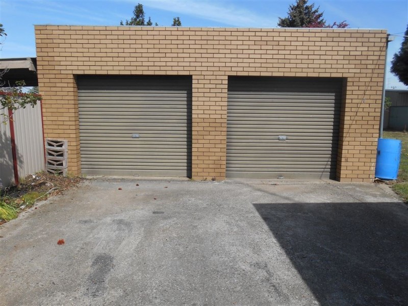 6 Yew Street, Wendouree VIC 3355