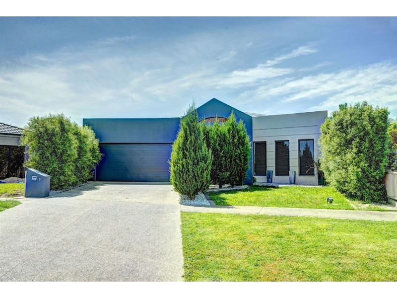9 Rockingham Place, Alfredton VIC 3350