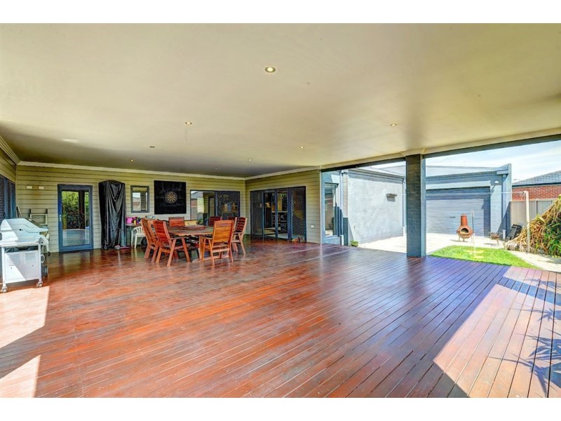 9 Rockingham Place, Alfredton VIC 3350