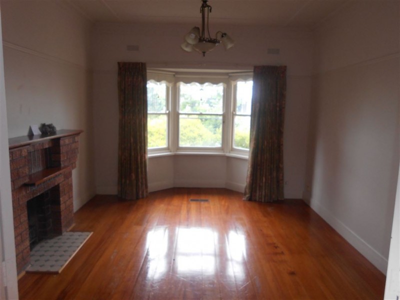 4 Nightingale Street, Newington VIC 3350