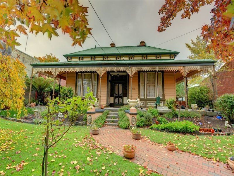 210 Armstong Street North, Soldiers Hill VIC 3350