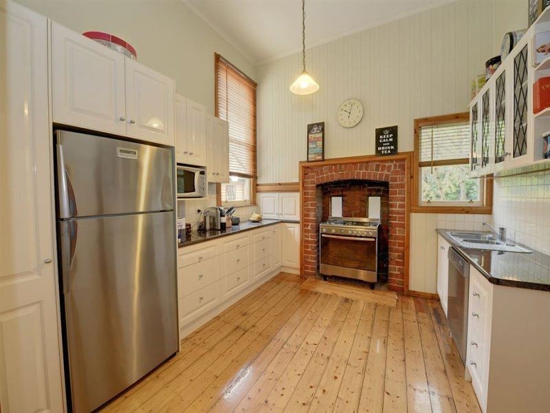 210 Armstong Street North, Soldiers Hill VIC 3350