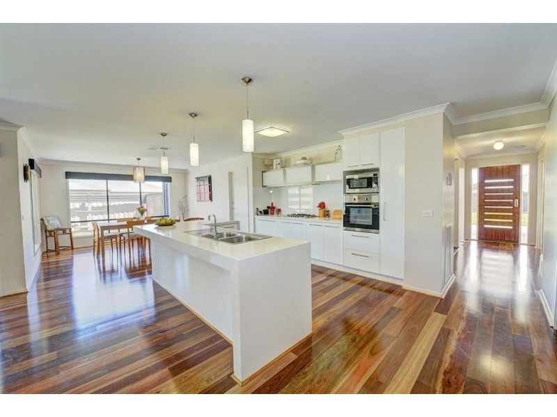 11 Griffiths Court, Buninyong VIC 3357