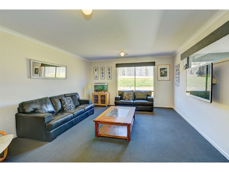 11 Griffiths Court, Buninyong VIC 3357
