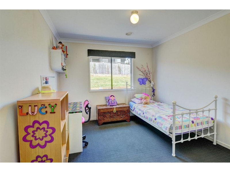 11 Griffiths Court, Buninyong VIC 3357