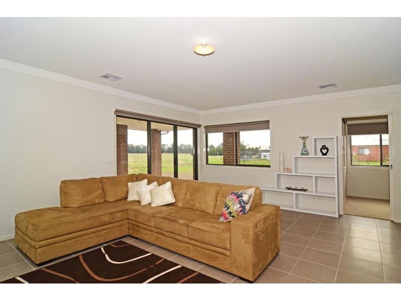 108 Webb Road, Smythes Creek VIC 3351