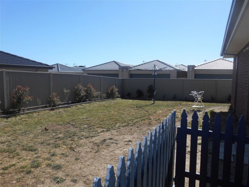 4 Carbine Drive, Alfredton VIC 3350