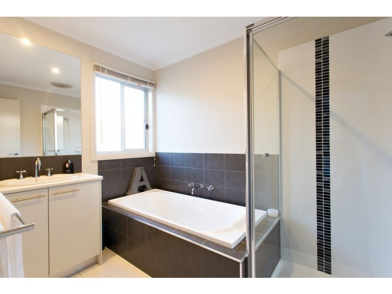 10 Countess Road, Delacombe VIC 3356