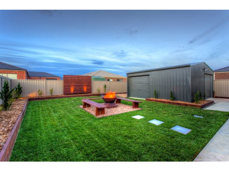 10 Countess Road, Delacombe VIC 3356