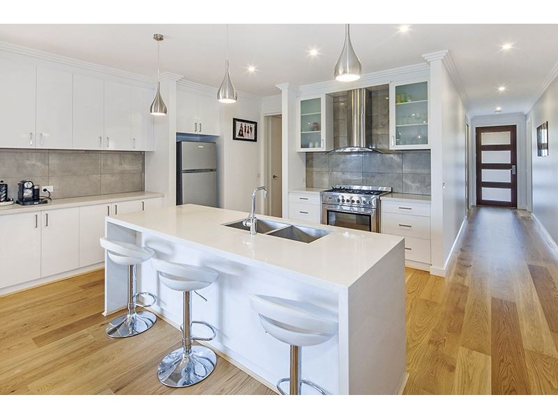 20 Holgate Road, Alfredton VIC 3350