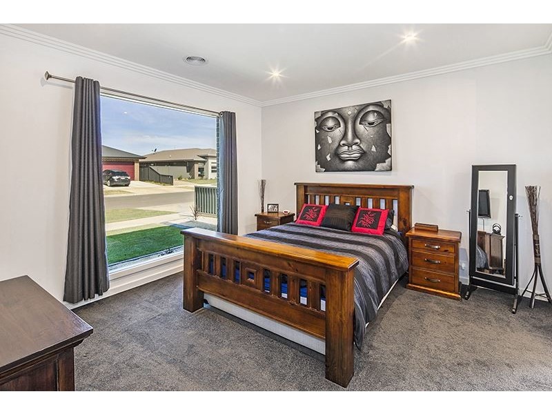 20 Holgate Road, Alfredton VIC 3350