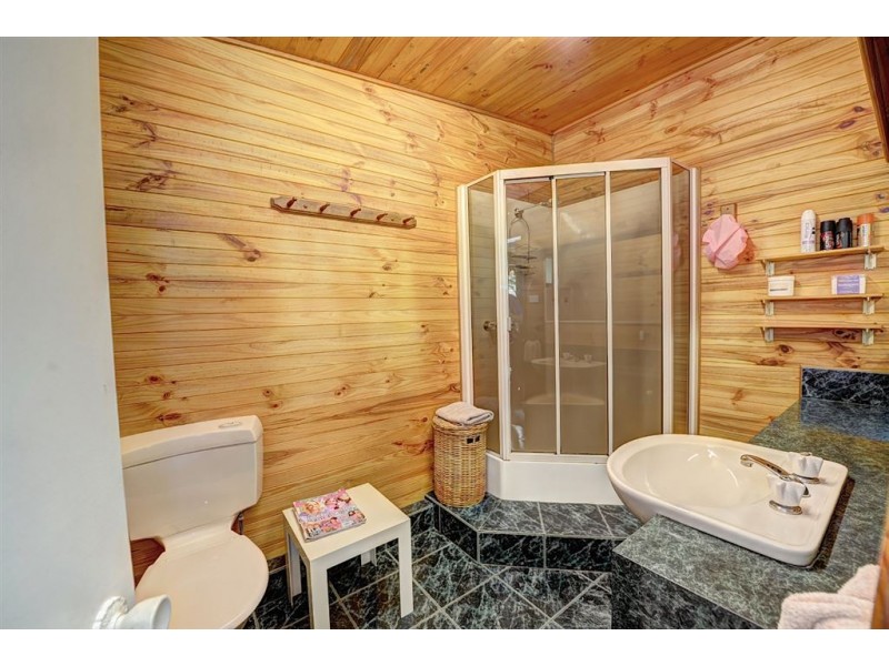 150 Ascot Rd, Creswick VIC 3363