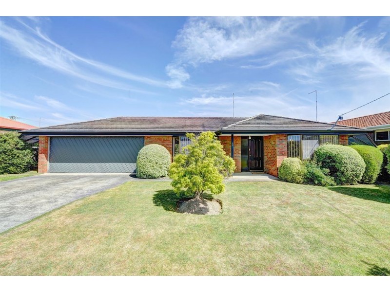 1 Lincoln Street, Wendouree VIC 3355